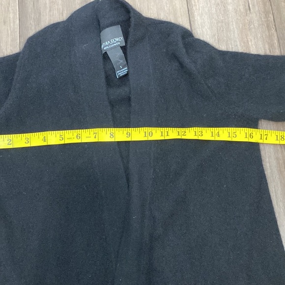 Cynthia Rawley cashmere sweater cardigan - Picture 5 of 6